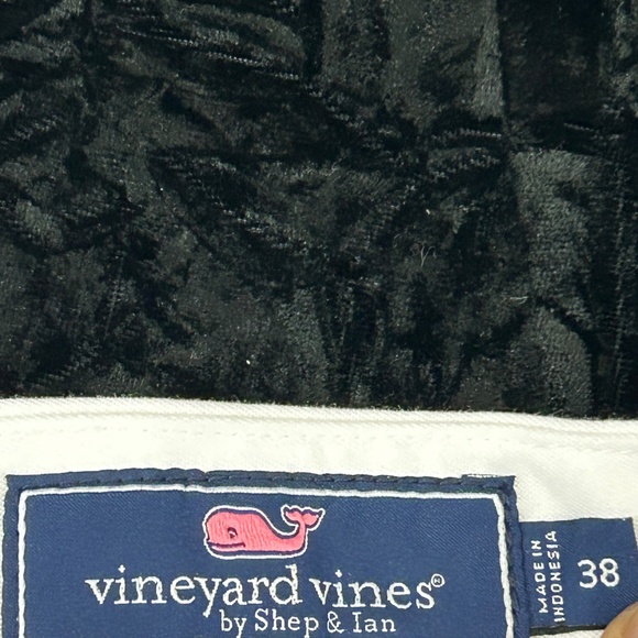Vineyard Vines Breaker Chino White Shorts - Picture 5 of 9